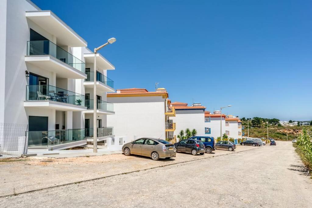 Happiness Apartment - 2Bedroom Apt In Aljezur Extérieur photo