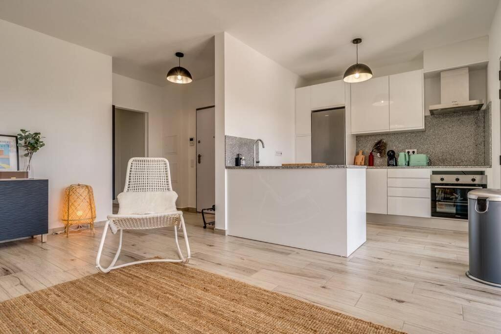 Happiness Apartment - 2Bedroom Apt In Aljezur Extérieur photo